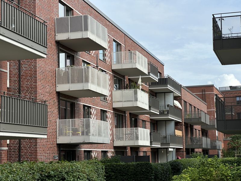 Moderne Etagenwohnung zur Miete mit Balkon in Neu Wulmstorf - Wentzel Dr.